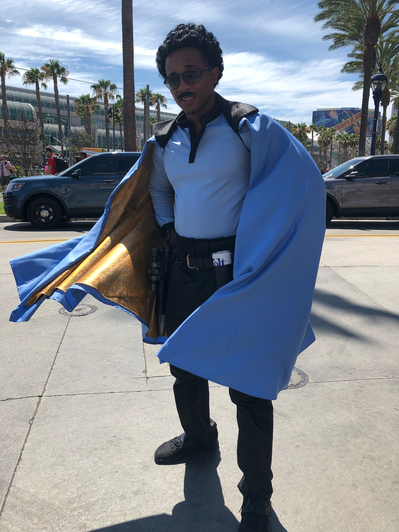Please note that this Lando has a can of Colt 45 holstered. Amazing.